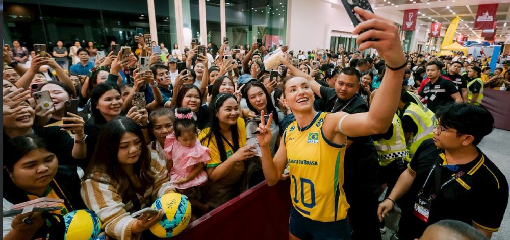 กาบี้ กัปตันทีมชาติบาซิล ปลื้มแฟนวอลเลย์บอลเชียงใหม่ แห่ต้อนรับสุดอบอุ่น