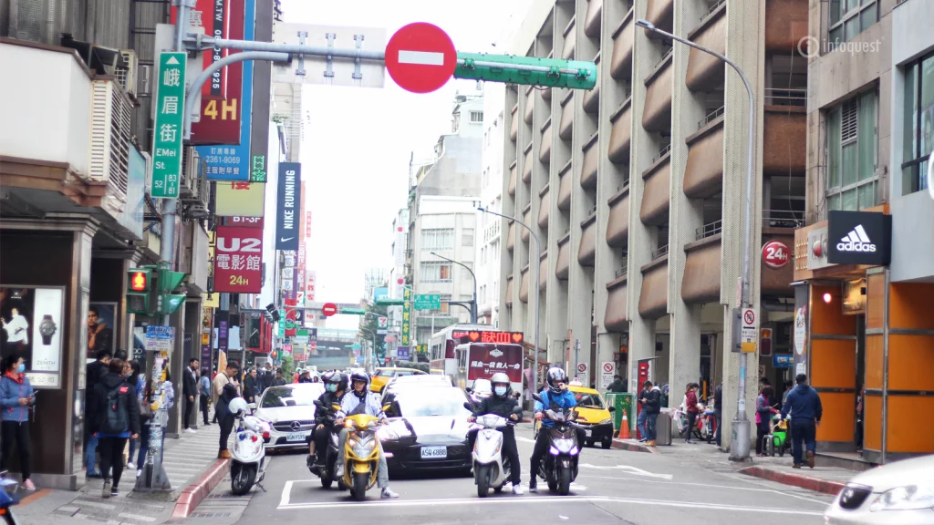 ไต้ฝุ่น 'โพดุล' พัดถล่มภาคใต้ไต้หวันแล้ว สูญหาย 1 บาดเจ็บอีก 33
