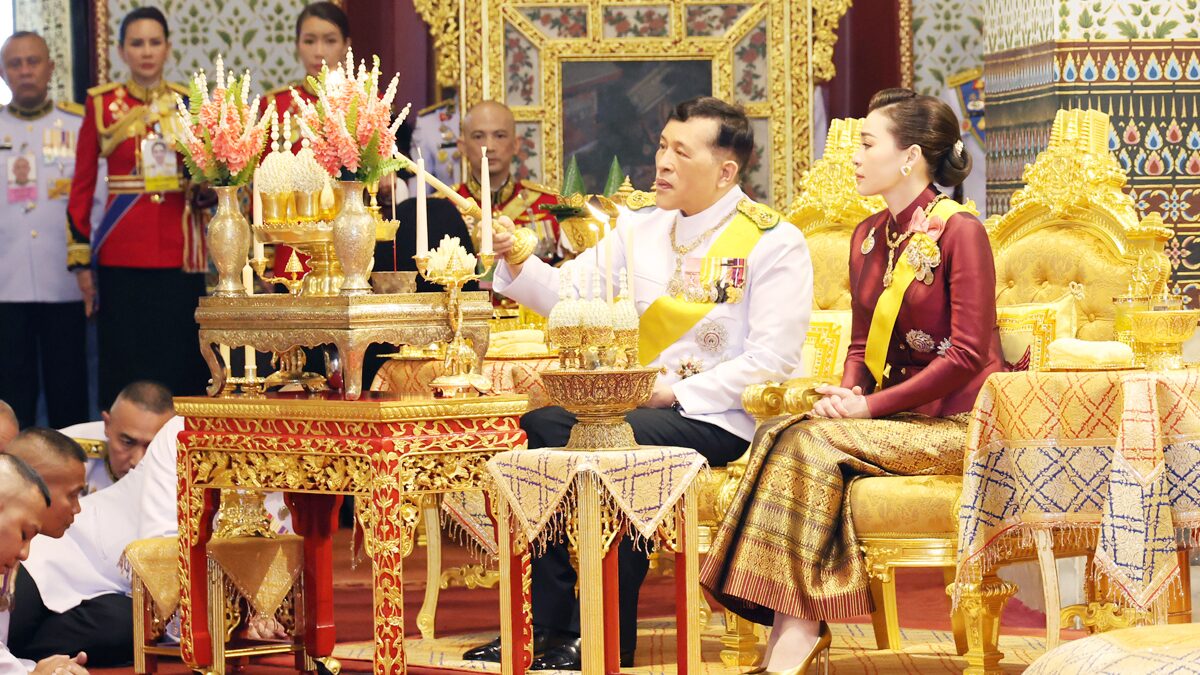 ในหลวง พระราชินี เสด็จฯ บำเพ็ญพระราชกุศลวันคล้ายวันพระบรมราชสมภพ ร.8