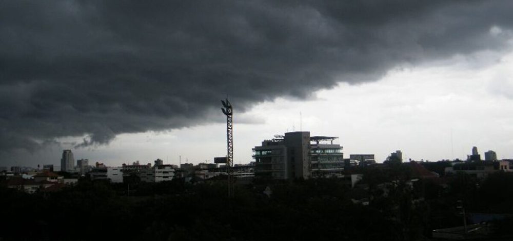 สภาพอากาศวันนี้ กรมอุตุฯ เปิดชื่อ 41 จังหวัด ฝนถล่มหนัก กทม.โดนด้วย