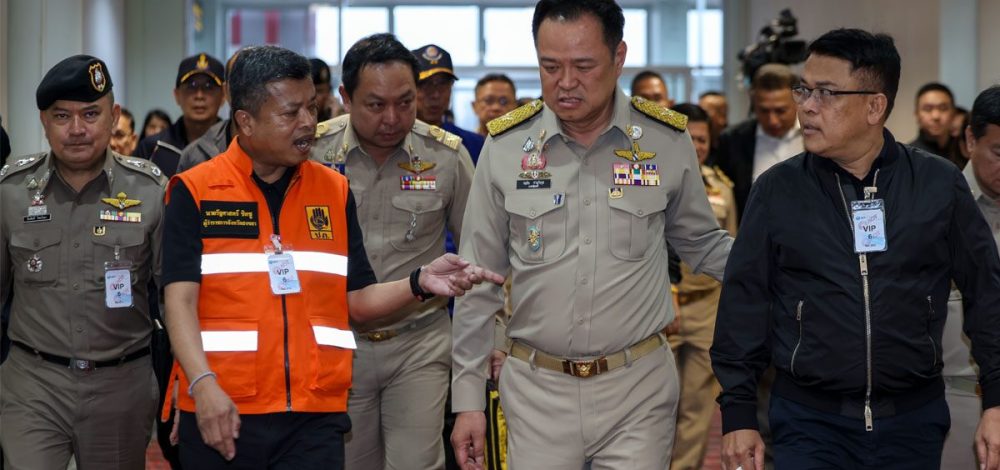 'อนุทิน' ถึงหาดใหญ่ เรียกหน่วยงานรับมืออุทกภัย สั่ง ปกครอง-ทหาร ช่วยเหลือ