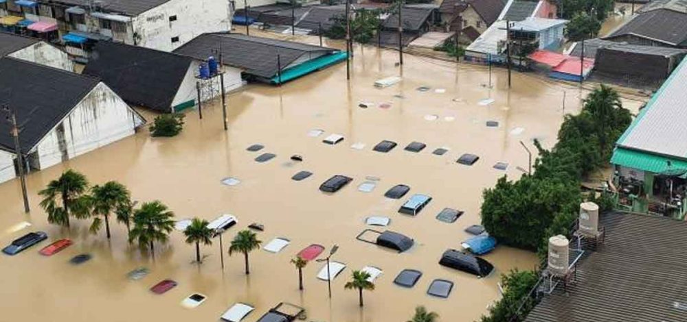 'สธ.' แถลงน้ำท่วมหาดใหญ่ ผู้เสียชีวิต 140 ราย เปิด รพ.สนามเพิ่มเป็น 11 แห่ง