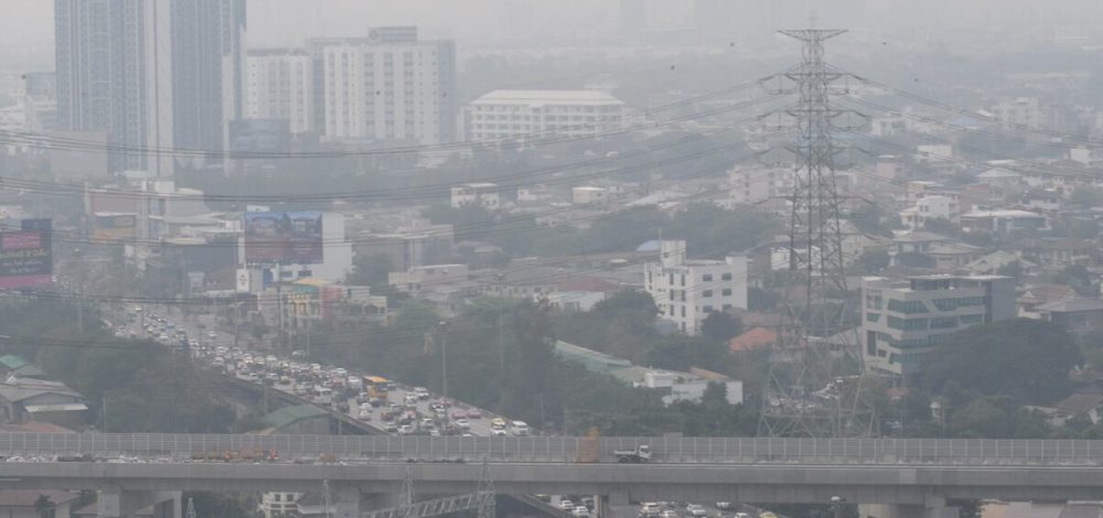 สภาพอากาศวันนี้ กรมอุตุฯ เตือน อากาศเย็น ลมแรง อุณภูมิลดฮวบ ภาคไหนยังเจอฝน
