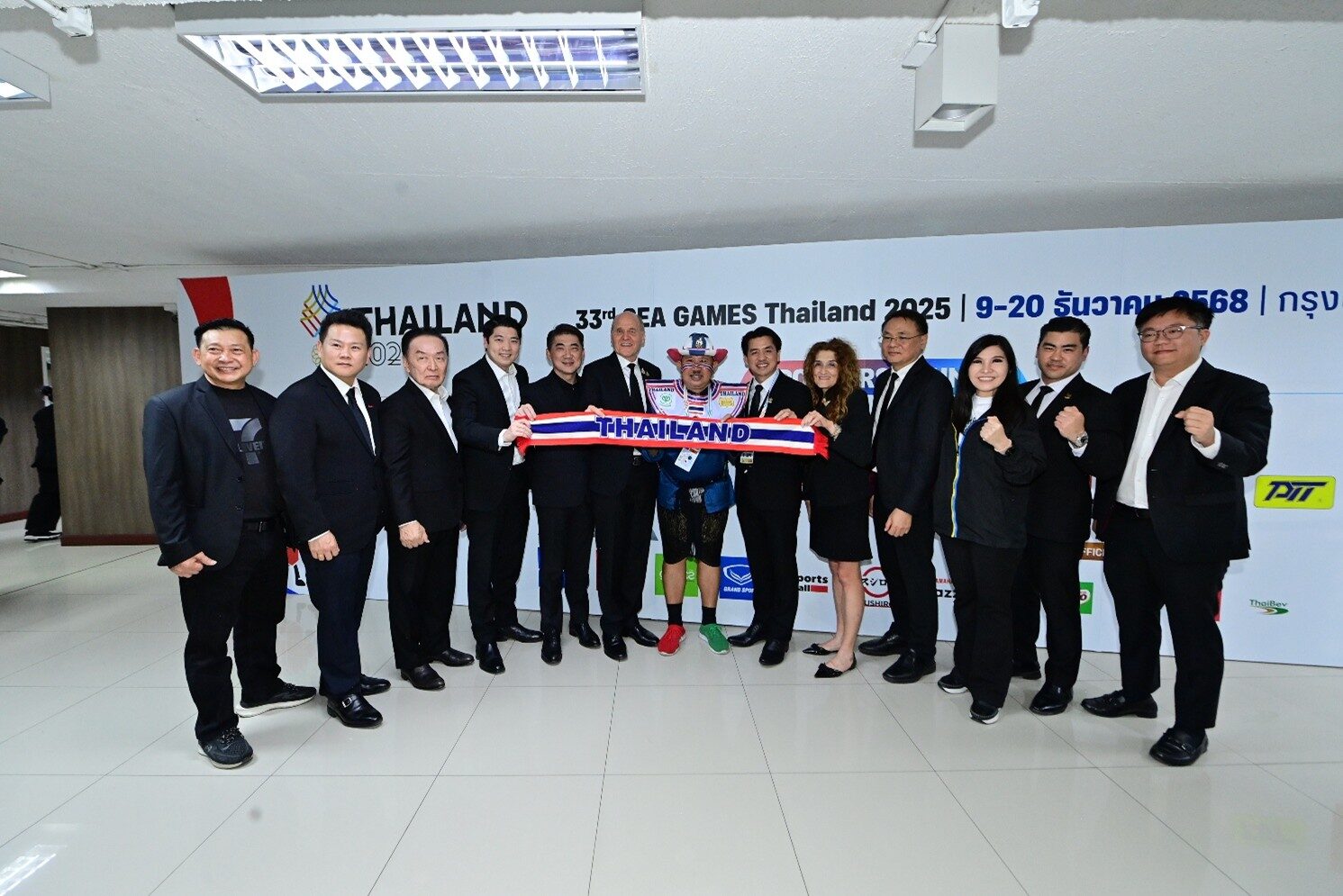 'สุภกิต เจียรวนนท์'นำทัพซีพีร่วมพิธีเปิดซีเกมส์ หนุนกีฬาไทยเป็น Soft Power–ขับเคลื่อนเศรษฐกิจ ชวนคนไทยเป็นเจ้าบ้านรับ 11 ประเทศอาเซียน
