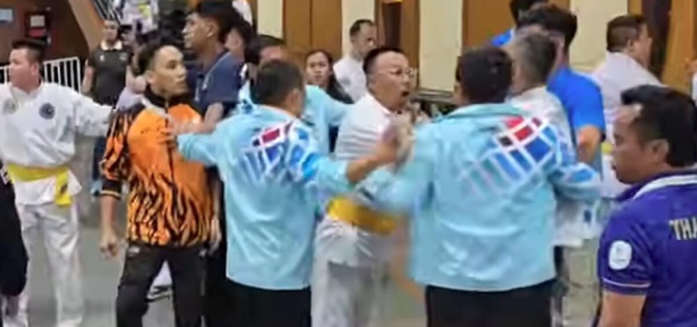 ปันจักสีลัต ฉาว มาเลเซีย ปรี่ทำร้ายกรรมการ อ้างตัดสินเข้าข้างไทย (คลิป)