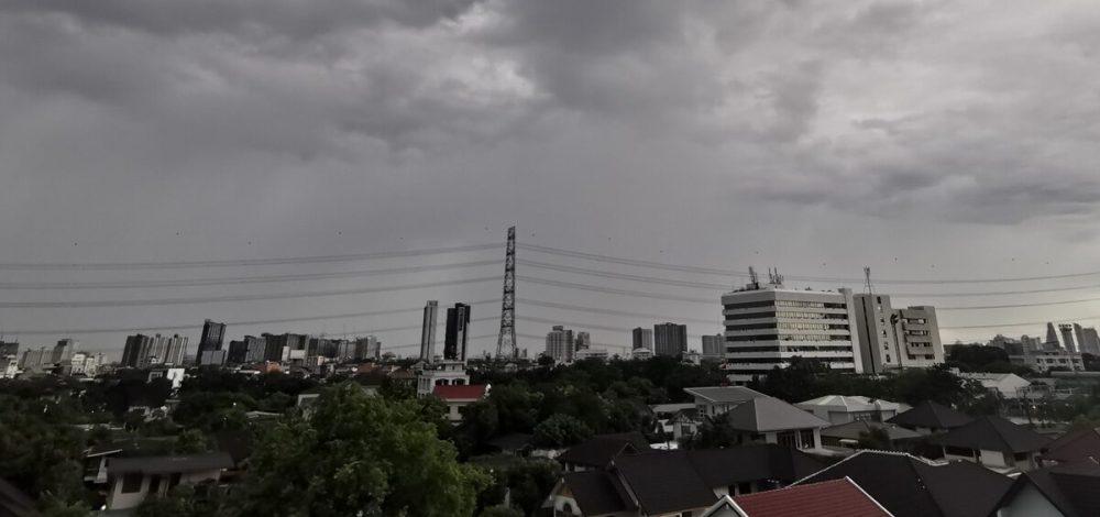 กรมอุตุฯ พยากรณ์อากาศ 7 วันข้างหน้า ฝนถล่ม-ลมแรง ก่อนอุณหภูมิลด