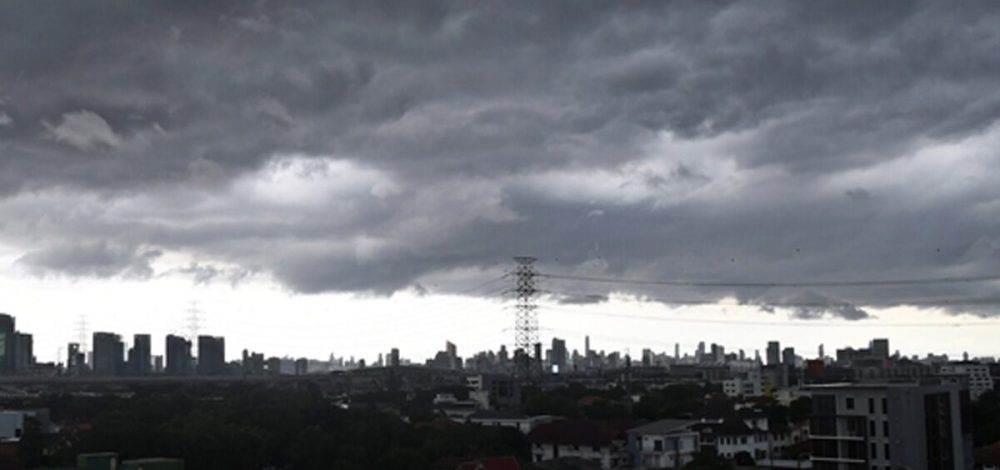 กรมอุตุนิยมวิทยา พยากรณ์อากาศวันพรุ่งนี้ 4 ภาค-กทม. ฝนฟ้าคะนอง เปิดชื่อ 19 จังหวัดเต็มๆ