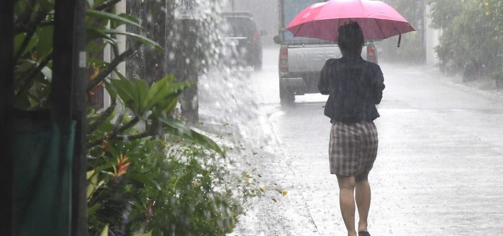 ปภ. เตือน 60 จังหวัด กทม.โดนด้วย รับมือ พายุฤดูร้อน ฝนถล่ม