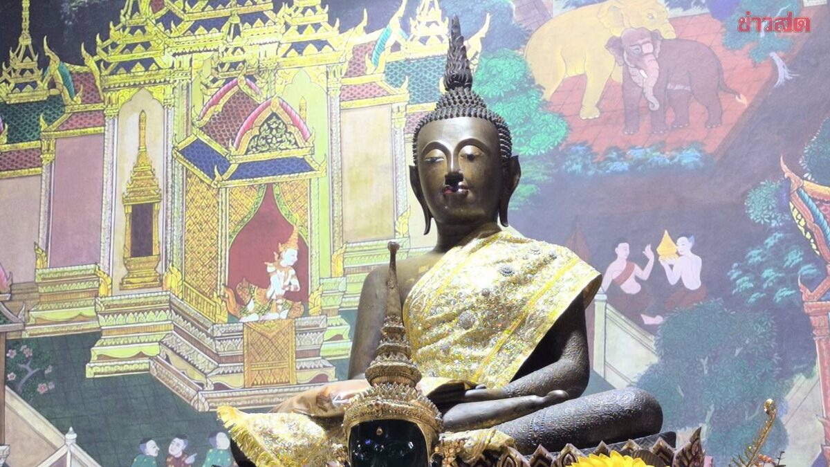 ขอพร หลวงพ่อปากแดง วัดดังนครนายก ได้เลขเด็ดลุ้นโชค 5 ตัว