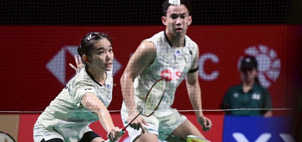 บาส-เฟม หล่นเป็นคู่มือ 5 โลก – วิว กลับขึ้นมือ 2 อันดับขนไก่โลกสัปดาห์ล่าสุด