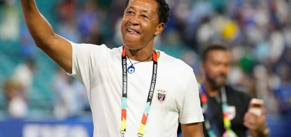 กุนซือ กาบูเวร์ดี ชมลูกทีมสู้ด้วยใจเกมไล่เจ๊า อุรุกวัย – ตั้งเป้าเข้ารอบ 32 ทีม