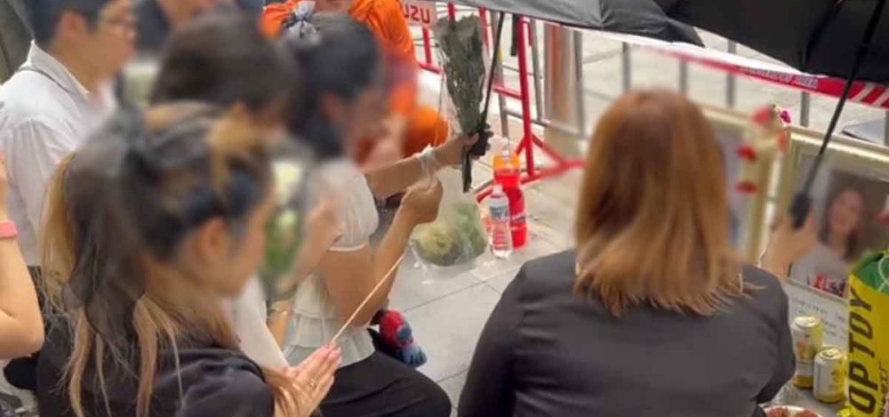 ญาติ2สาวเหยื่อไฟไหม้โรงเบียร์ นิมนต์พระทำพิธีเชิญวิญญาณ ร้านเยียวยา1หมื่น ไม่สมเหตุสมผล