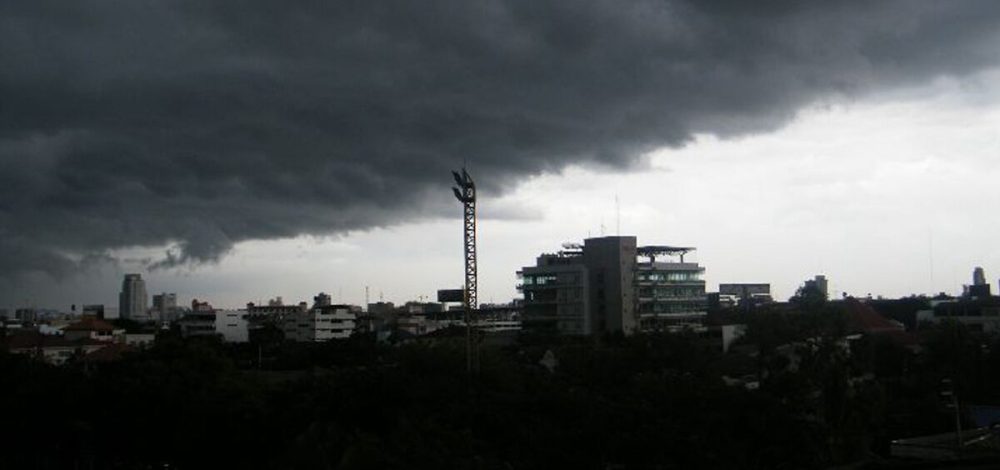 สภาพอากาศวันนี้ กรมอุตุฯ เปิดชื่อ 39 จังหวัด เตือน ฝนถล่มหนัก