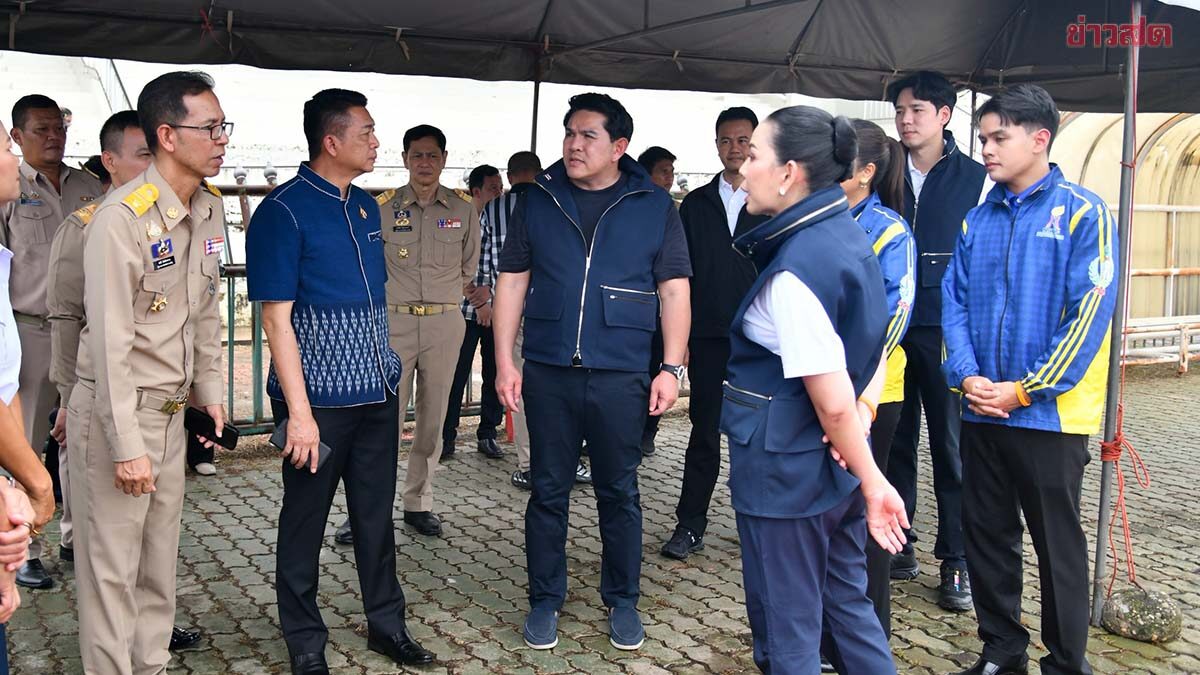 สุรศักดิ์ ผนึก สุขสมรวย ลุยอำนาจเจริญ จี้แก้ปัญหาก่อสร้างสนามกีฬาค้างคา 10 ปี