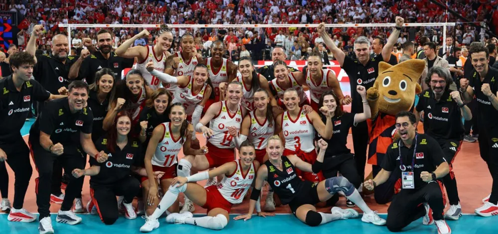 ตุรกี เฉือน อิตาลี สุดมันคว้าแชมป์ลูกยางหญิงยุโรปสมัยที่ 2 – ซิวตั๋ว โอลิมปิก 2028 ใบที่ 5