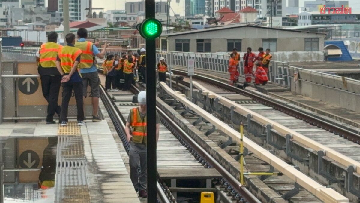 'ชัชชาติ' ลุยตรวจเพลิงไหม้บนรางรถไฟฟ้าสถานีเตาปูน 'รฟม.' เร่งหาสาเหตุ ตั้งเป้าเปิดใช้เช้าพรุ่งนี้