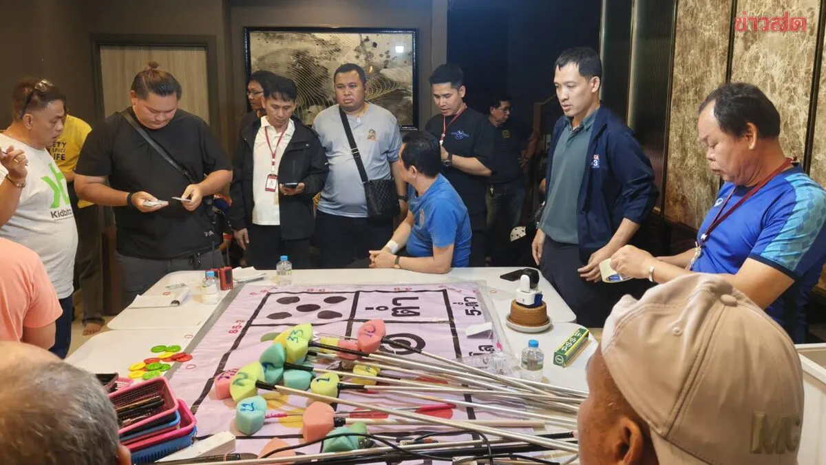 บุกทลาย ‘บ่อนพนัน’ ในบ้านหรูย่านดอนเมือง รวบ 30 นักพนัน