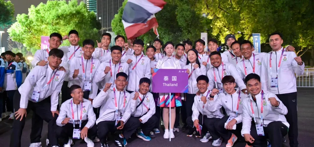 นักเรียนไทย ย้ายร่วมกลุ่มอี รอเปิดสนามดวลอังกฤษ 1 ศึกลูกหนังขาสั้น ชิงแชมป์โลก