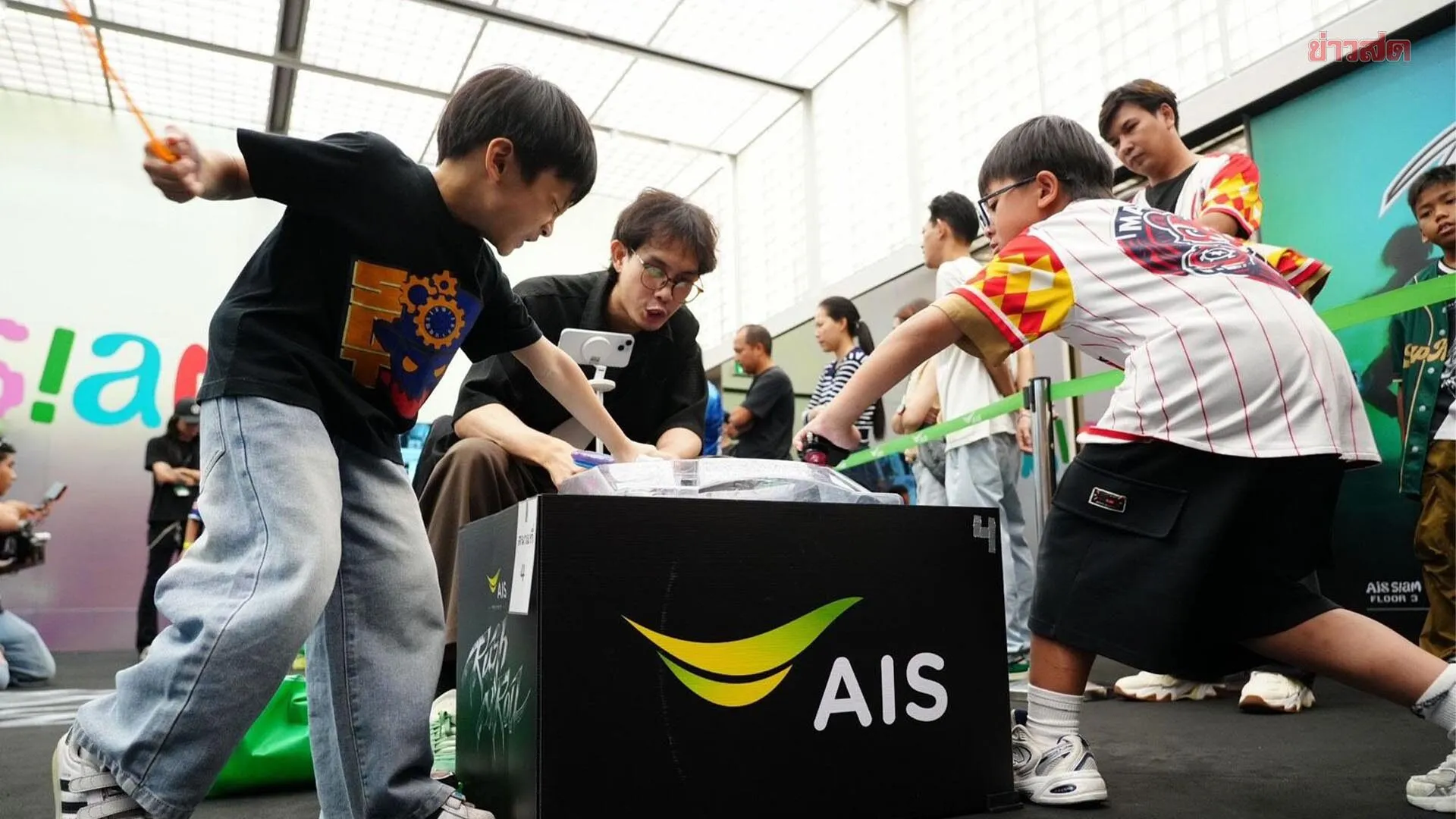 ศึกเบย์เบลด RUSH N’ ROLL : The New Age ปักหมุด AIS SIAM เปิดเวทีดวลลูกข่างรุ่นจิ๋ว