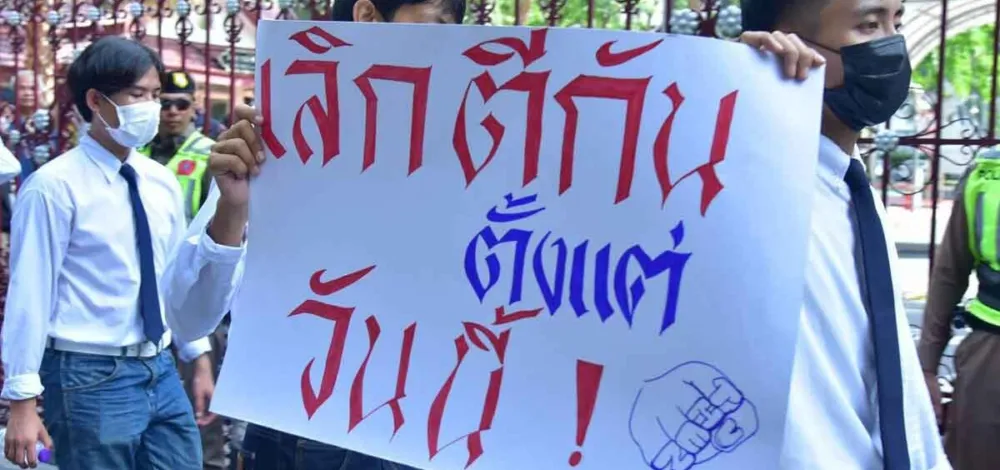 'อุเทนถวาย' ประกาศยุติศึก 'ช่างกลปทุมวัน' ขอให้ สำนักงานตำรวจแห่งชาติ ช่วยเป็นสื่อกลาง